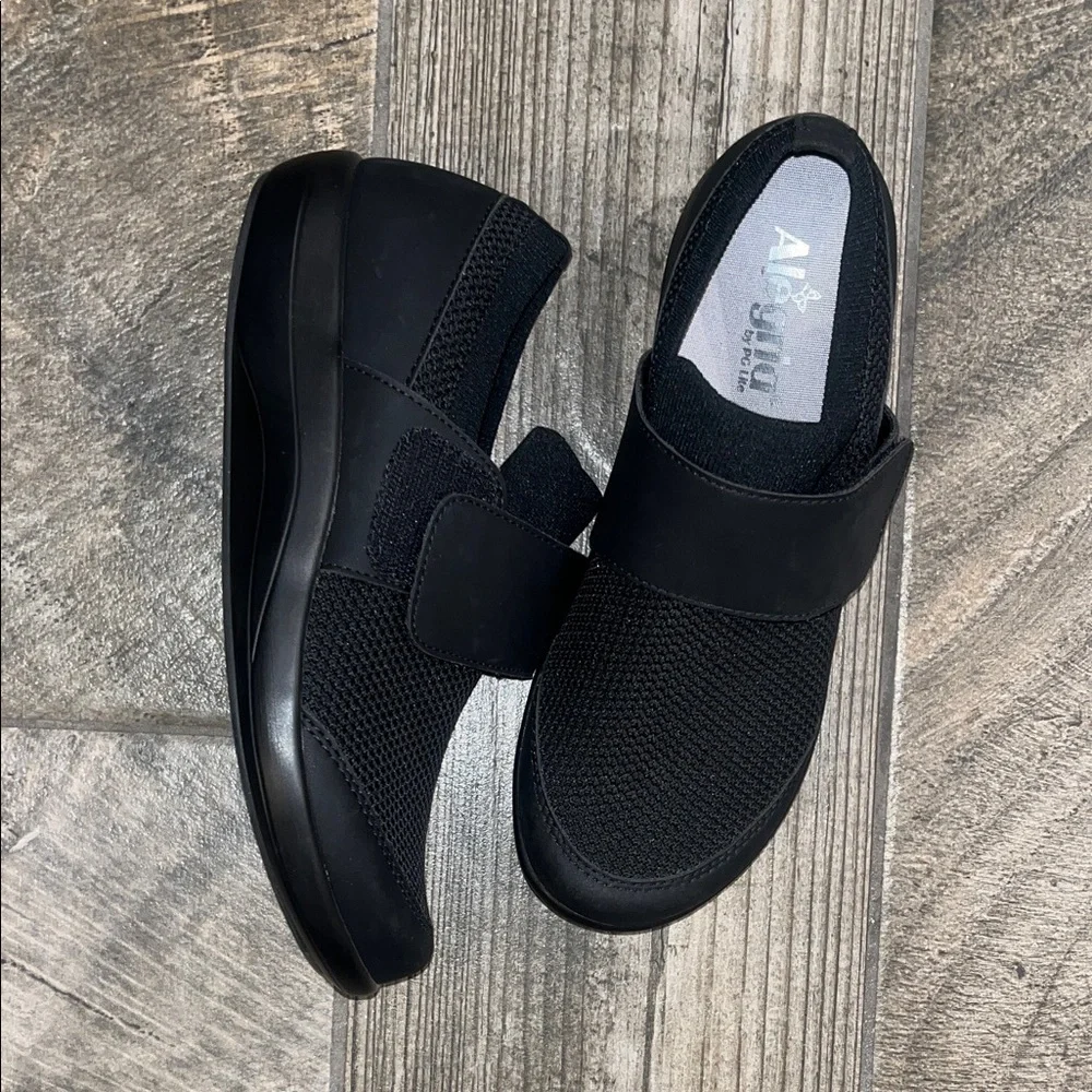 Alegria Black Mesh 1”heel adjustable strap comfortable Shoes